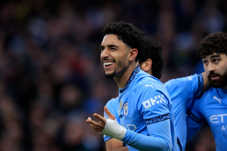 开云体育在线-吉拉西7轮进球荒！图片报：多特考虑买前锋但难承担马尔穆什薪资