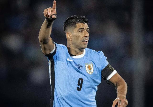 凌空抽射中柱 苏亚雷斯国家队告别赛差进球和胜利