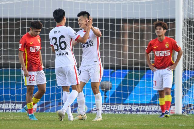 【中超】严鼎皓破门无用 广州队1比4亚泰惨遭降级